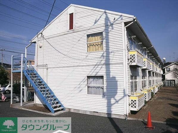 レオパレス武蔵砂川Iの物件外観写真